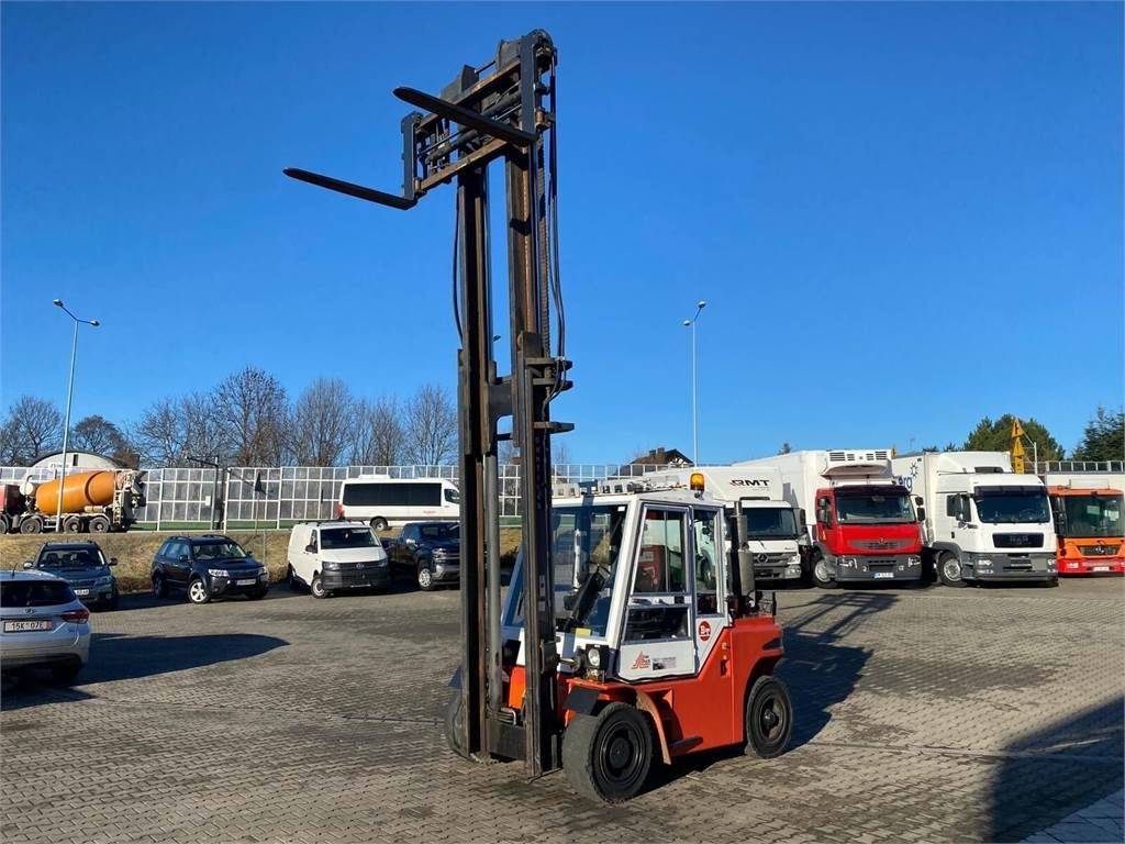 Dantruck 6009 - 6T - 1 OWNER - FRESH - DUPLEX - Stivuitor diesel: Foto 2 Dantruck 6009 - 6T - 1 OWNER - FRESH - DUPLEX - Stivuitor diesel: Foto 2