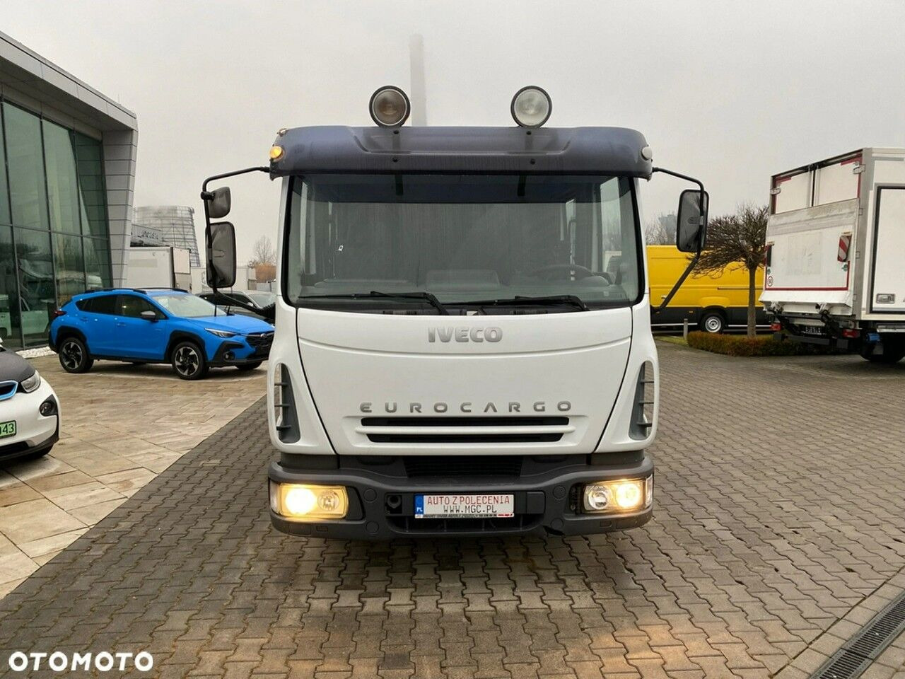 Iveco Eurocargo ML80E17 - Camion platformă, Camion cu macara: Foto 4 Iveco Eurocargo ML80E17 - Camion platformă, Camion cu macara: Foto 4