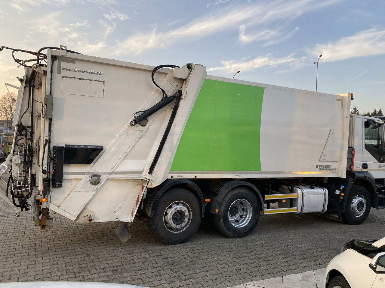 Iveco Stralis 330 EEV / Faun Vario Press 11 27M3 / Service NEW / TOP Iveco Stralis 330 EEV / Faun Vario Press 11 27M3 / Service NEW / TOP - Autogunoiere: Foto 3 Iveco Stralis 330 EEV / Faun Vario Press 11 27M3 / Service NEW / TOP Iveco Stralis 330 EEV / Faun Vario Press 11 27M3 / Service NEW / TOP - Autogunoiere: Foto 3