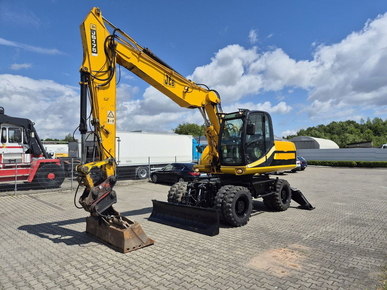 JCB JS 175 W / NEW Tire / 1 Owner / Serviced - Excavator pe roţi: Foto 4 JCB JS 175 W / NEW Tire / 1 Owner / Serviced - Excavator pe roţi: Foto 4