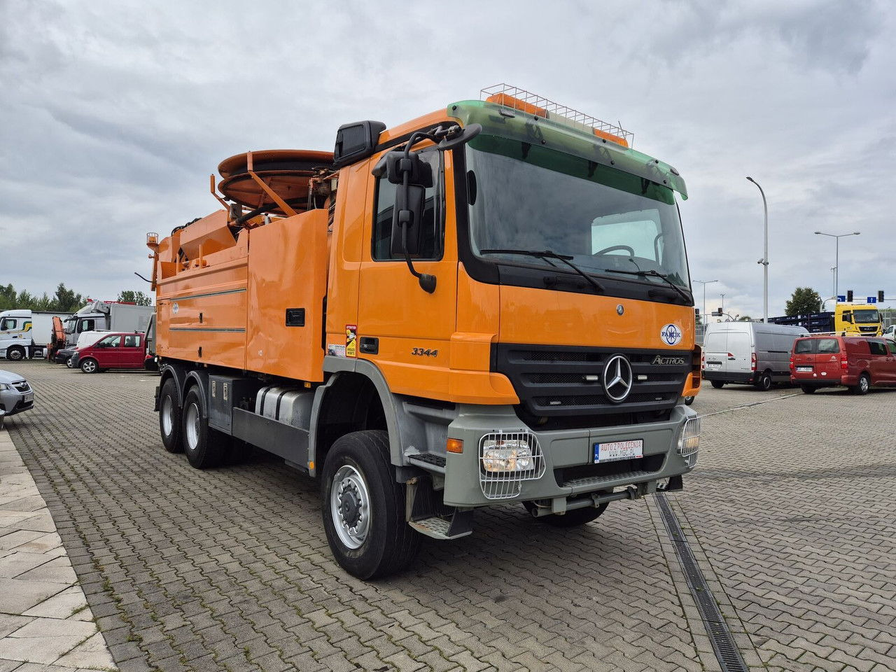 Mercedes-Benz Actros 3344 /6X6 / Wiedemann / Works Great / NO Rust / capt8m3+ - Maşină pentru vidanjări: Foto 4 Mercedes-Benz Actros 3344 /6X6 / Wiedemann / Works Great / NO Rust / capt8m3+ - Maşină pentru vidanjări: Foto 4