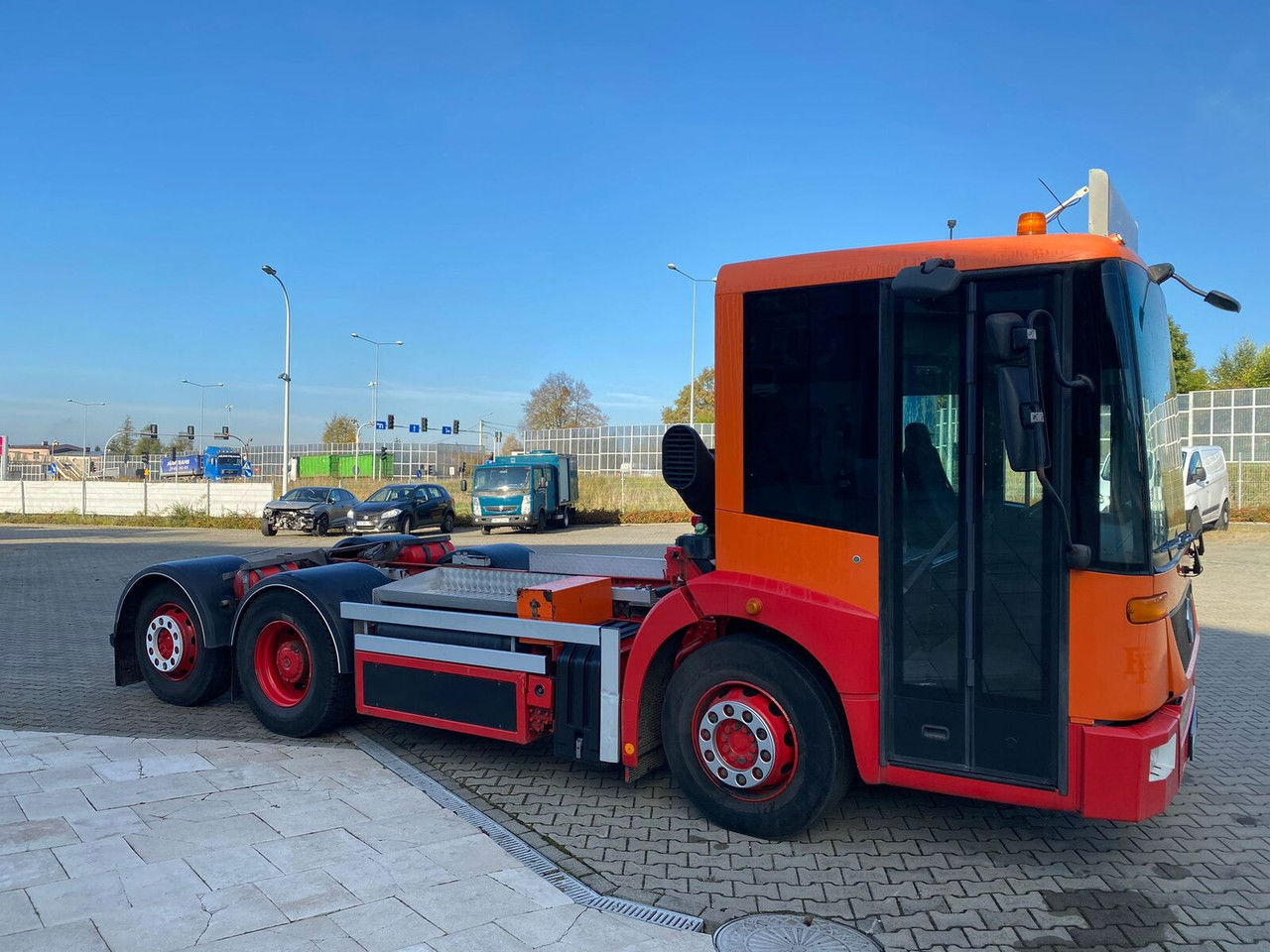 Mercedes-Benz Econic 2628 Eqonic 2628 - 1 Owner / LOW KM / Works Great - Camion şasiu: Foto 4 Mercedes-Benz Econic 2628 Eqonic 2628 - 1 Owner / LOW KM / Works Great - Camion şasiu: Foto 4