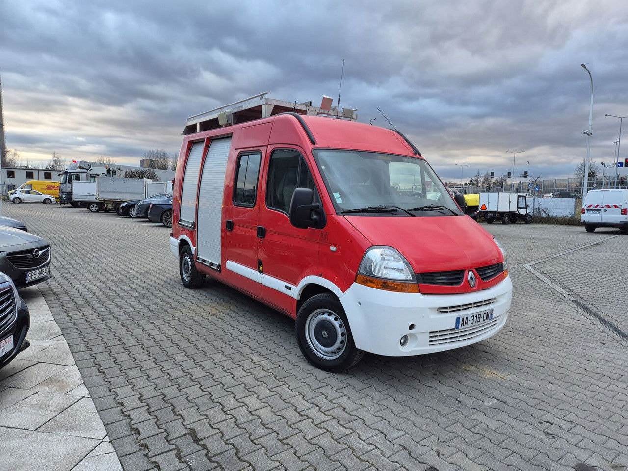 RENAULT Renault Master 2.5 DCi / Only 25TKM / Like NEW / WE Have 3 THE Same - Autospeciala de stins incendii: Foto 5 RENAULT Renault Master 2.5 DCi / Only 25TKM / Like NEW / WE Have 3 THE Same - Autospeciala de stins incendii: Foto 5