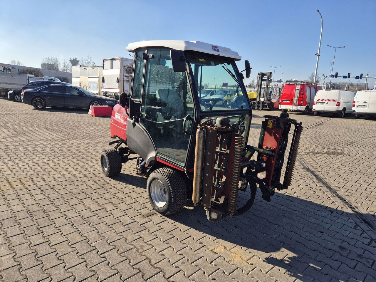 Toro CT2240 / 4WD / Like NEW / Only 1681MTH - Maşină de tuns iarba: Foto 2 Toro CT2240 / 4WD / Like NEW / Only 1681MTH - Maşină de tuns iarba: Foto 2