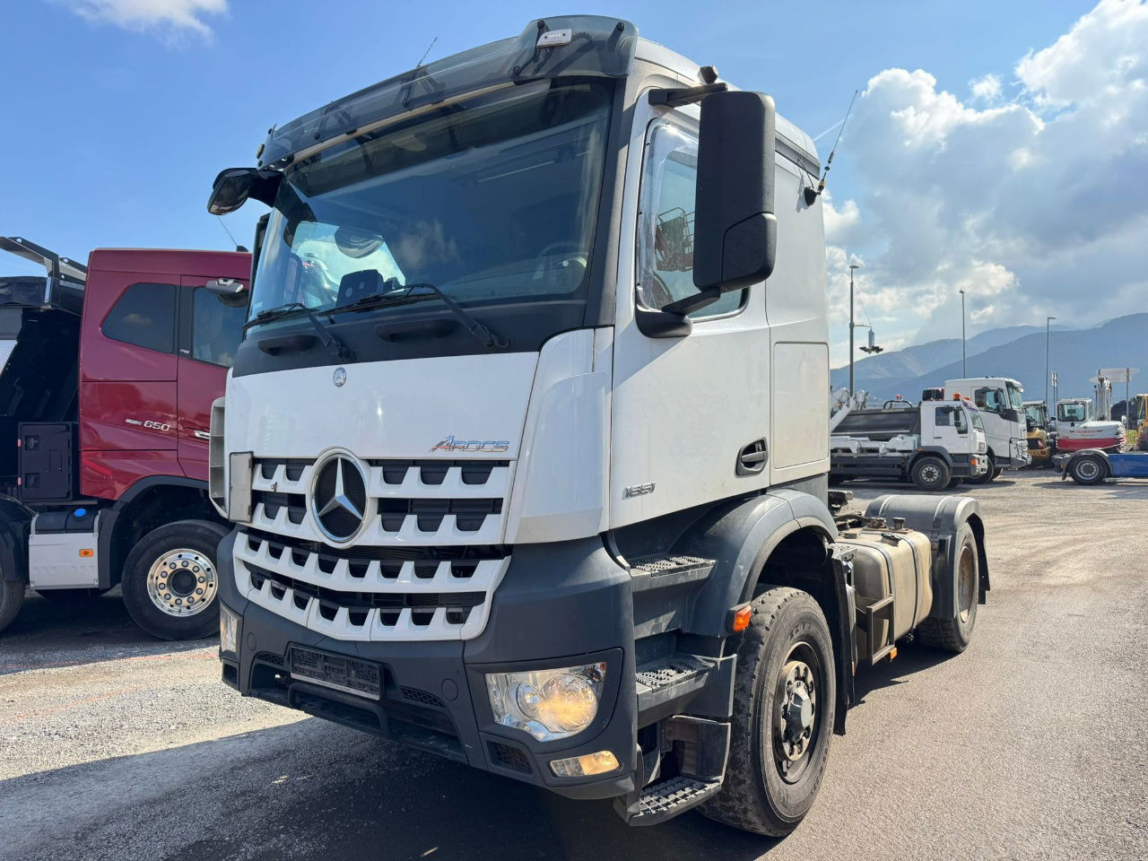 Mercedes-Benz Arocs 1851 LS HAD 4X4 - Euro 6 - retarder - tipper hydraulics - Cap tractor: Foto 1 Mercedes-Benz Arocs 1851 LS HAD 4X4 - Euro 6 - retarder - tipper hydraulics - Cap tractor: Foto 1