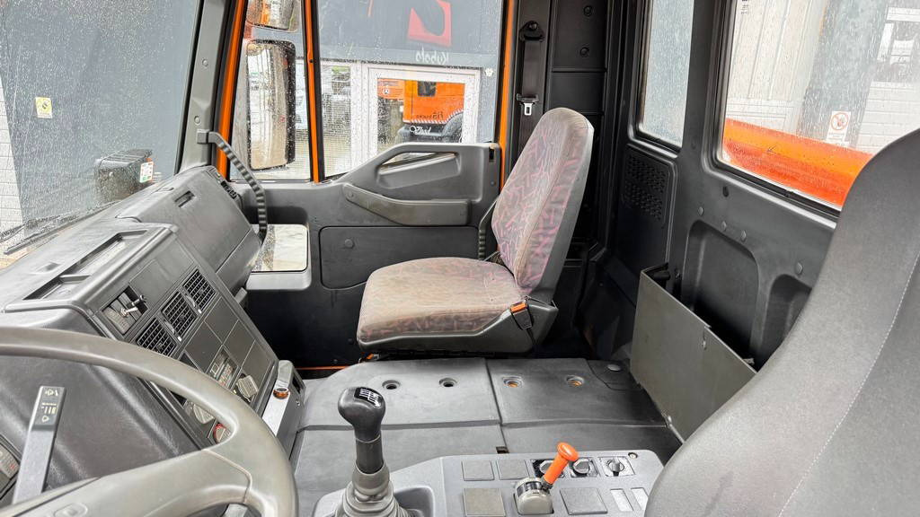 Leasing de Iveco Eurotrakker 180EH25 4x4 meiller tipper  Iveco Eurotrakker 180EH25 4x4 meiller tipper: Foto 28