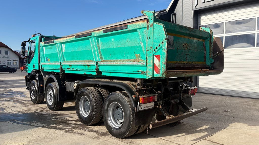 Iveco Trakker AD340T45 8x4 bordmatic tipper - retarder - Camion basculantă: Foto 4 Iveco Trakker AD340T45 8x4 bordmatic tipper - retarder - Camion basculantă: Foto 4