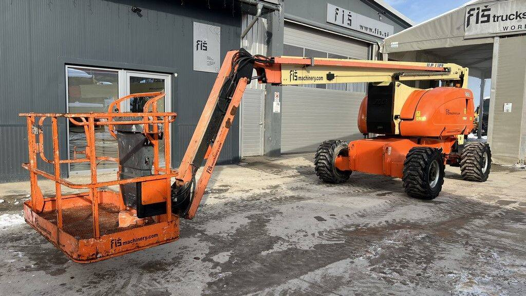 JLG 800 AJ - 2012 Year - 4495 Hours - 26M - Nacela articulata: Foto 1 JLG 800 AJ - 2012 Year - 4495 Hours - 26M - Nacela articulata: Foto 1