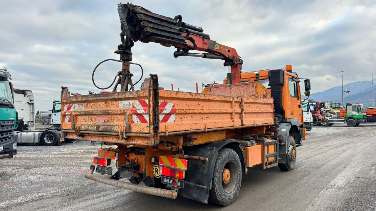 MAN 19.293 4x4 tipper 14.8M - remote control - Camion basculantă: Foto 5 MAN 19.293 4x4 tipper 14.8M - remote control - Camion basculantă: Foto 5