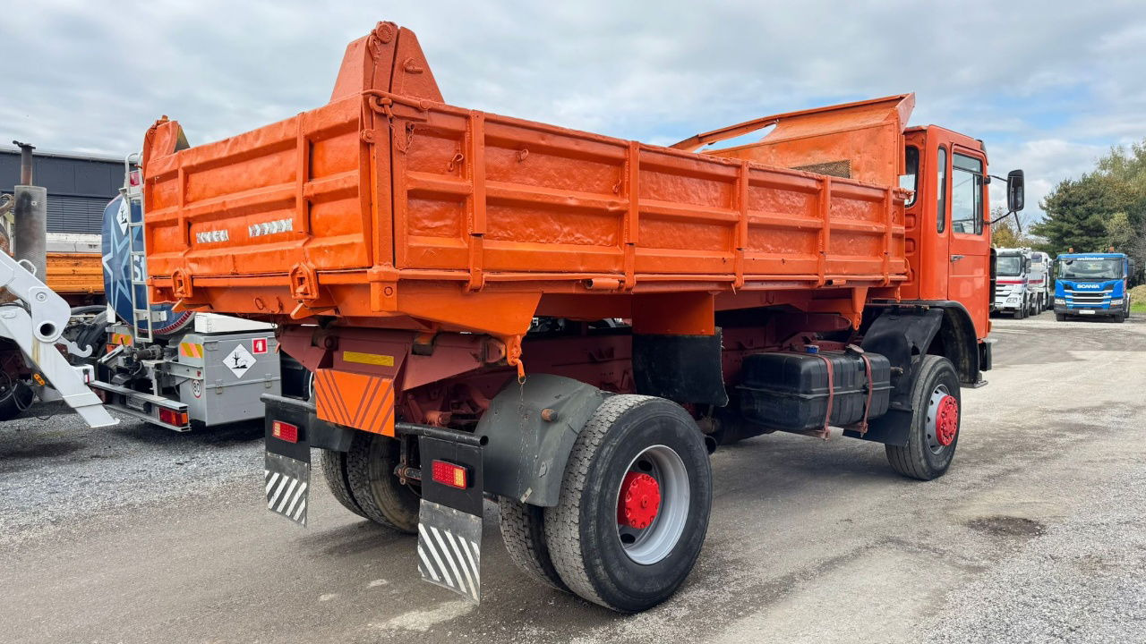 MAN 19.331 4X4 3 sided tipper - ZF Gearbox - Camion basculantă: Foto 5 MAN 19.331 4X4 3 sided tipper - ZF Gearbox - Camion basculantă: Foto 5
