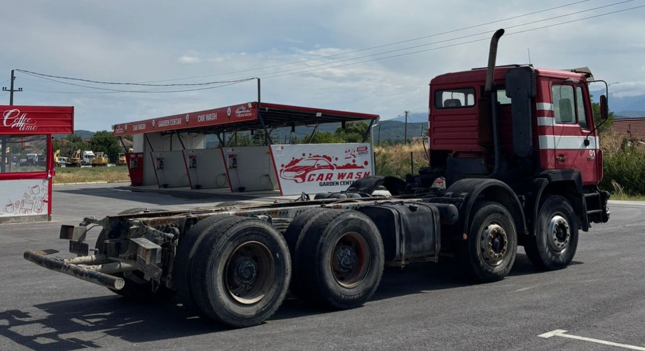 MAN 32.322 8x4 chassis - spring - Camion şasiu: Foto 3 MAN 32.322 8x4 chassis - spring - Camion şasiu: Foto 3