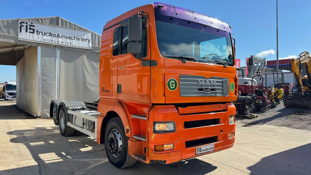 MAN TGA 26.460 6X2 chassis - lifitng axle - Camion şasiu: Foto 3 MAN TGA 26.460 6X2 chassis - lifitng axle - Camion şasiu: Foto 3
