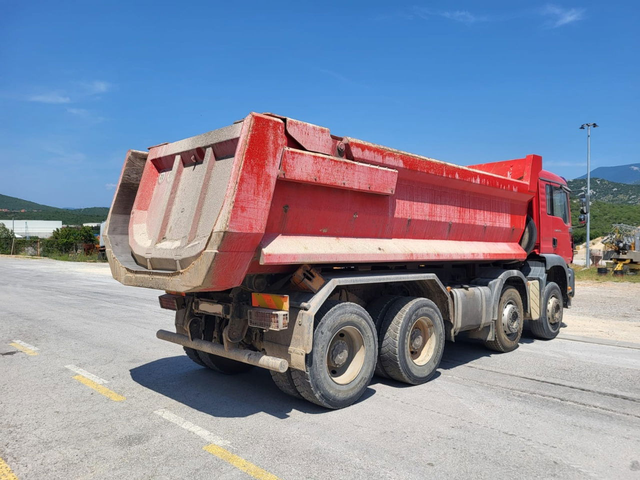 MAN TGA 41.430 8x4 meiller tipper - hydr. back site - Camion basculantă: Foto 3 MAN TGA 41.430 8x4 meiller tipper - hydr. back site - Camion basculantă: Foto 3