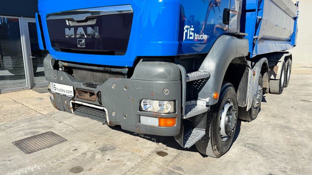MAN TGS 41.540 8x6 dumper tipper - spring - Camion basculantă: Foto 2 MAN TGS 41.540 8x6 dumper tipper - spring - Camion basculantă: Foto 2
