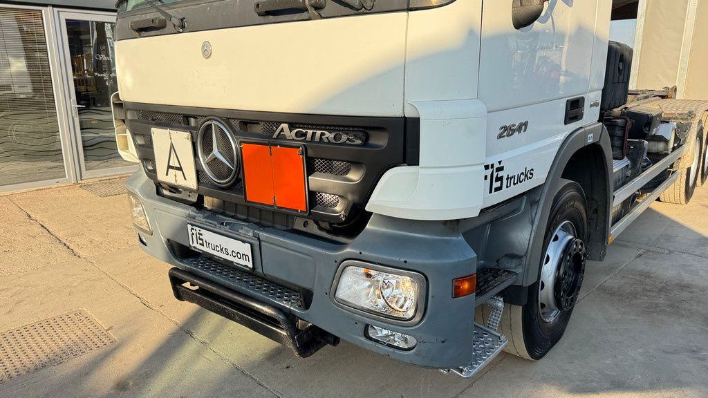 Mercedes-Benz Actros 2641 6x4 hiab abroll tipper - spring complete - Camion transport containere/ Swap body: Foto 2 Mercedes-Benz Actros 2641 6x4 hiab abroll tipper - spring complete - Camion transport containere/ Swap body: Foto 2