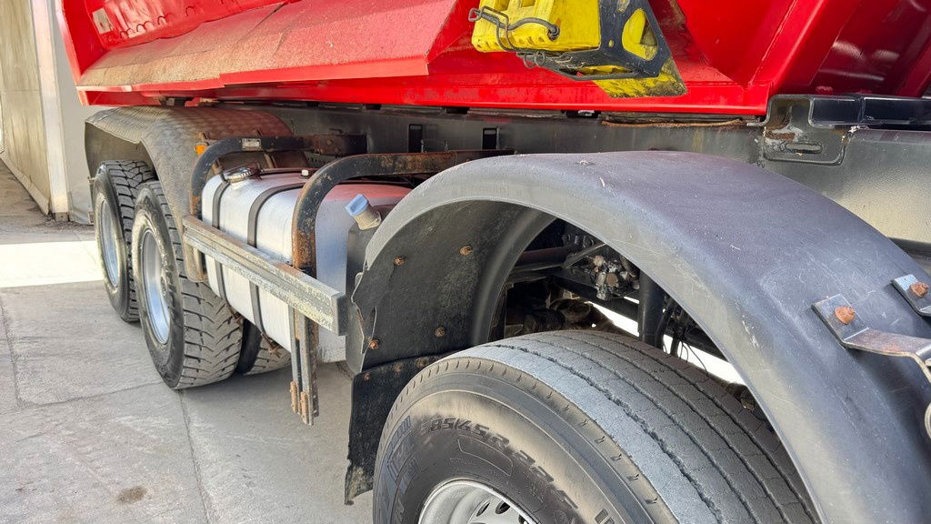 Mercedes-Benz Actros 4141 K 8x6 meiller mulda tipper - air condition - Camion basculantă: Foto 4 Mercedes-Benz Actros 4141 K 8x6 meiller mulda tipper - air condition - Camion basculantă: Foto 4