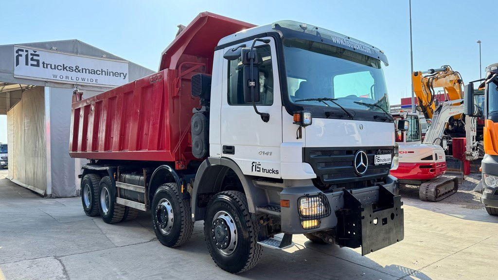 Mercedes-Benz Actros 4141 K 8x6 tipper - 19m3 - Camion basculantă: Foto 3 Mercedes-Benz Actros 4141 K 8x6 tipper - 19m3 - Camion basculantă: Foto 3