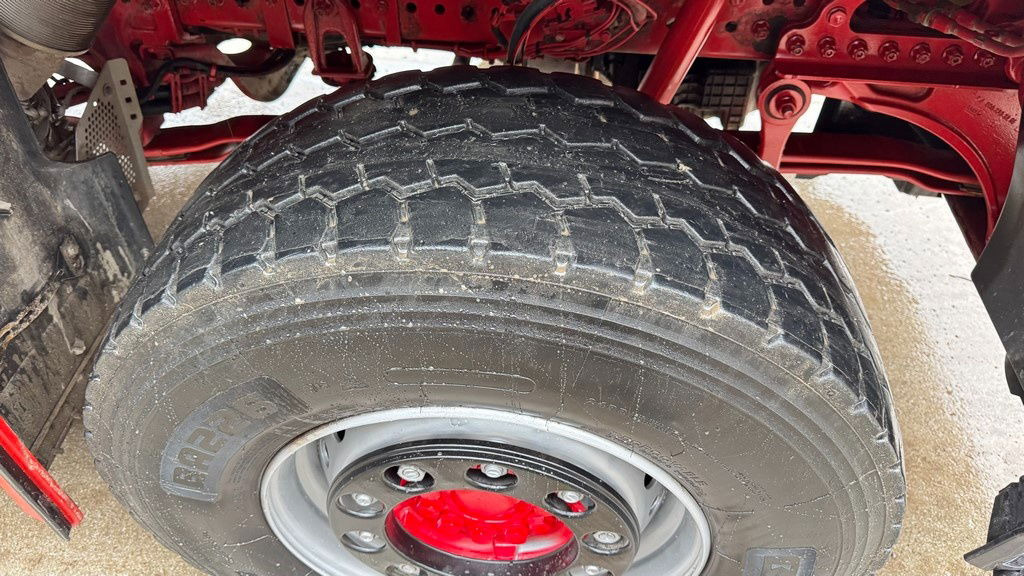 Mercedes-Benz Arocs 2651 6X4 meiller bordmatic tipper - Camion basculantă: Foto 4 Mercedes-Benz Arocs 2651 6X4 meiller bordmatic tipper - Camion basculantă: Foto 4