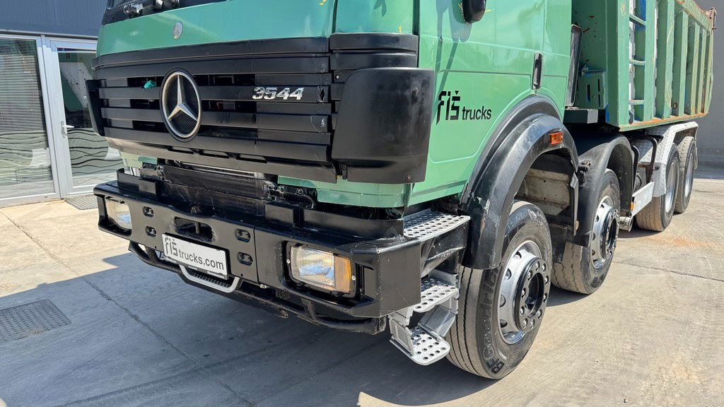 Mercedes-Benz SK 3235 8X4 tipper - V8 - Camion basculantă: Foto 2 Mercedes-Benz SK 3235 8X4 tipper - V8 - Camion basculantă: Foto 2
