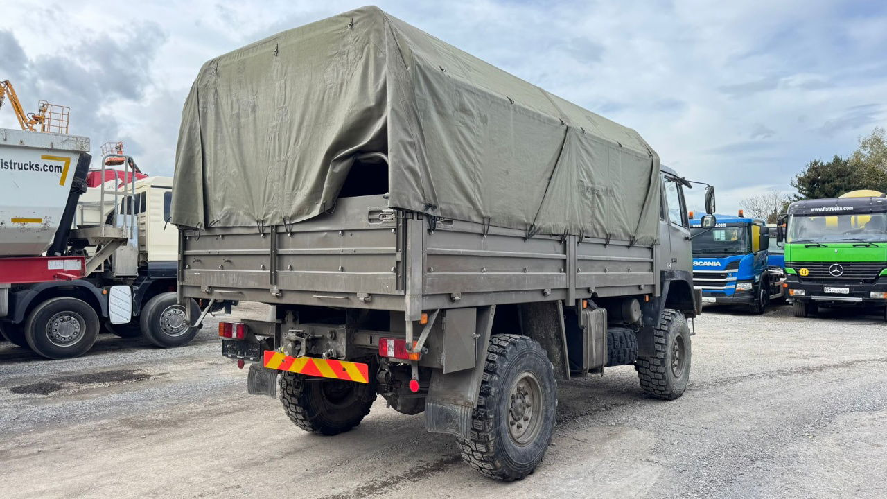 Steyr 12M18 4X4 stake body - truck - Camion cu prelată: Foto 5 Steyr 12M18 4X4 stake body - truck - Camion cu prelată: Foto 5