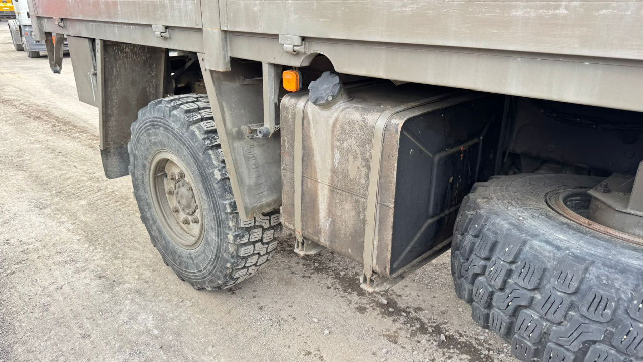 Steyr 12M18 4X4 stake body - truck - Camion cu prelată: Foto 3 Steyr 12M18 4X4 stake body - truck - Camion cu prelată: Foto 3