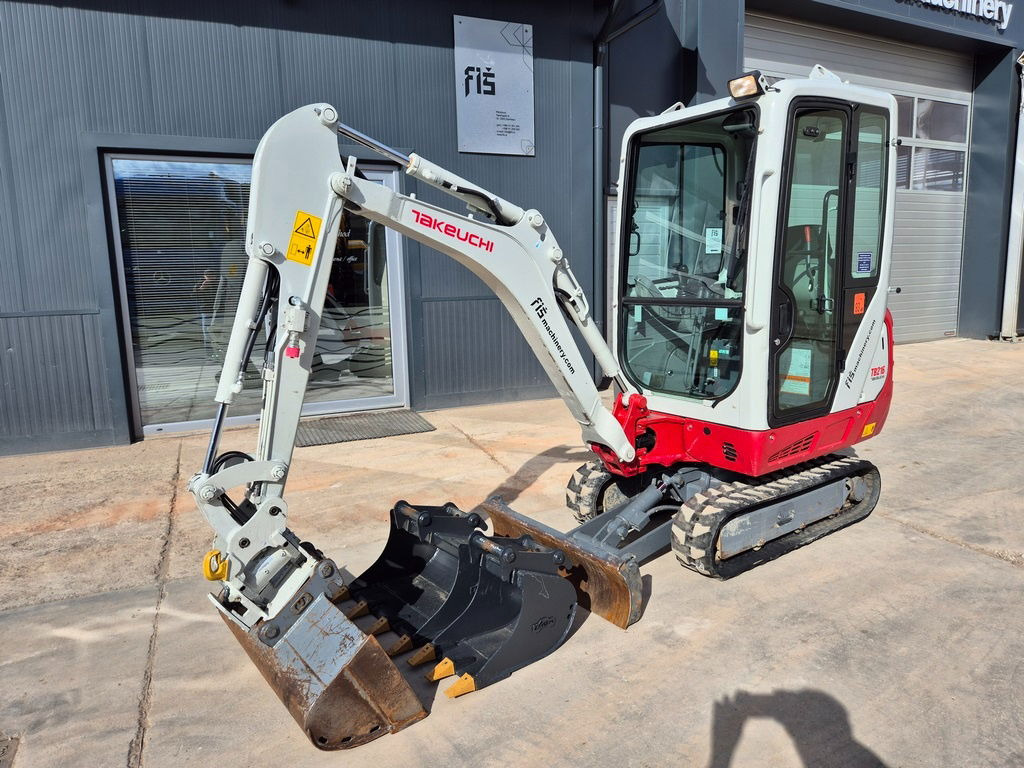Takeuchi TB216 - 2022 Year - 1335 Hours - Powertilt - Mini excavator: Foto 1 Takeuchi TB216 - 2022 Year - 1335 Hours - Powertilt - Mini excavator: Foto 1