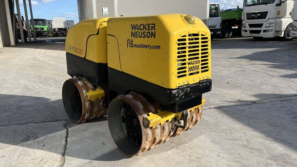 WACKER NEUSON Neuson RT 82 SC-2 - Remote Control - Mini cilindru compactor: Foto 3 WACKER NEUSON Neuson RT 82 SC-2 - Remote Control - Mini cilindru compactor: Foto 3