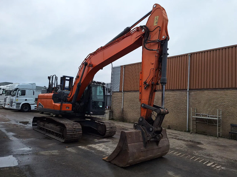 Doosan DX235NLC-5 - Excavator pe şenile: Foto 3 Doosan DX235NLC-5 - Excavator pe şenile: Foto 3