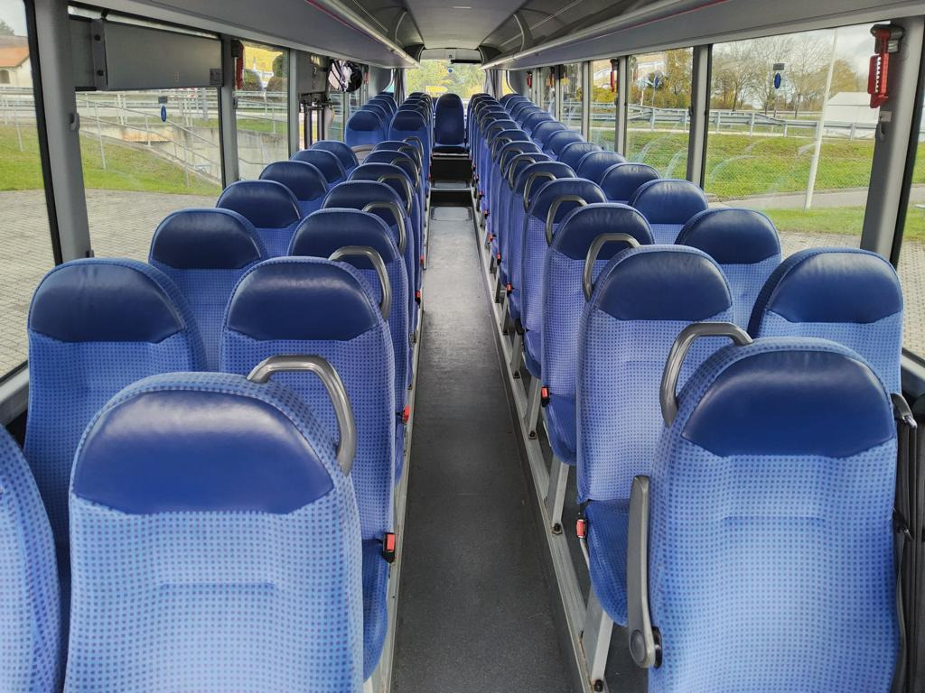 MAN Lion´s Regio R12 53+1+1 Sitze / Klima / 6 Gang - Autobuz interurban: Foto 5 MAN Lion´s Regio R12 53+1+1 Sitze / Klima / 6 Gang - Autobuz interurban: Foto 5