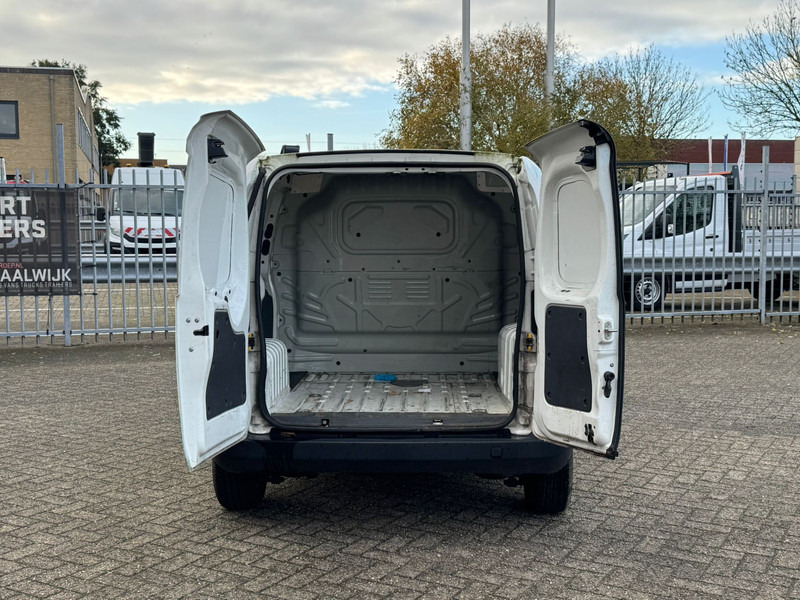 Citroën Nemo 1.4 HDI - Autoutilitară compactă: Foto 5 Citroën Nemo 1.4 HDI - Autoutilitară compactă: Foto 5