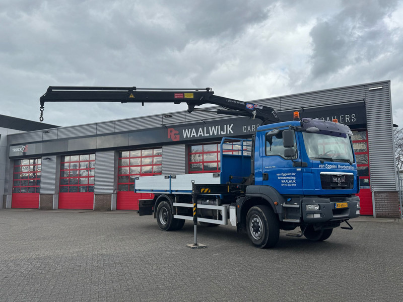 MAN TGM 18-290 4x4 Kraan met Open laadbak HMF Kraan 13 T - Camion cu macara: Foto 1 MAN TGM 18-290 4x4 Kraan met Open laadbak HMF Kraan 13 T - Camion cu macara: Foto 1