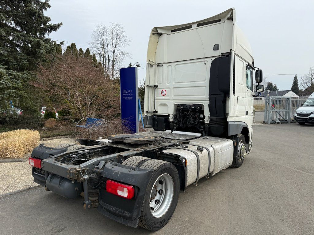 DAF XF460 EURO 6 MEGA/lowdeck - Cap tractor: Foto 4 DAF XF460 EURO 6 MEGA/lowdeck - Cap tractor: Foto 4