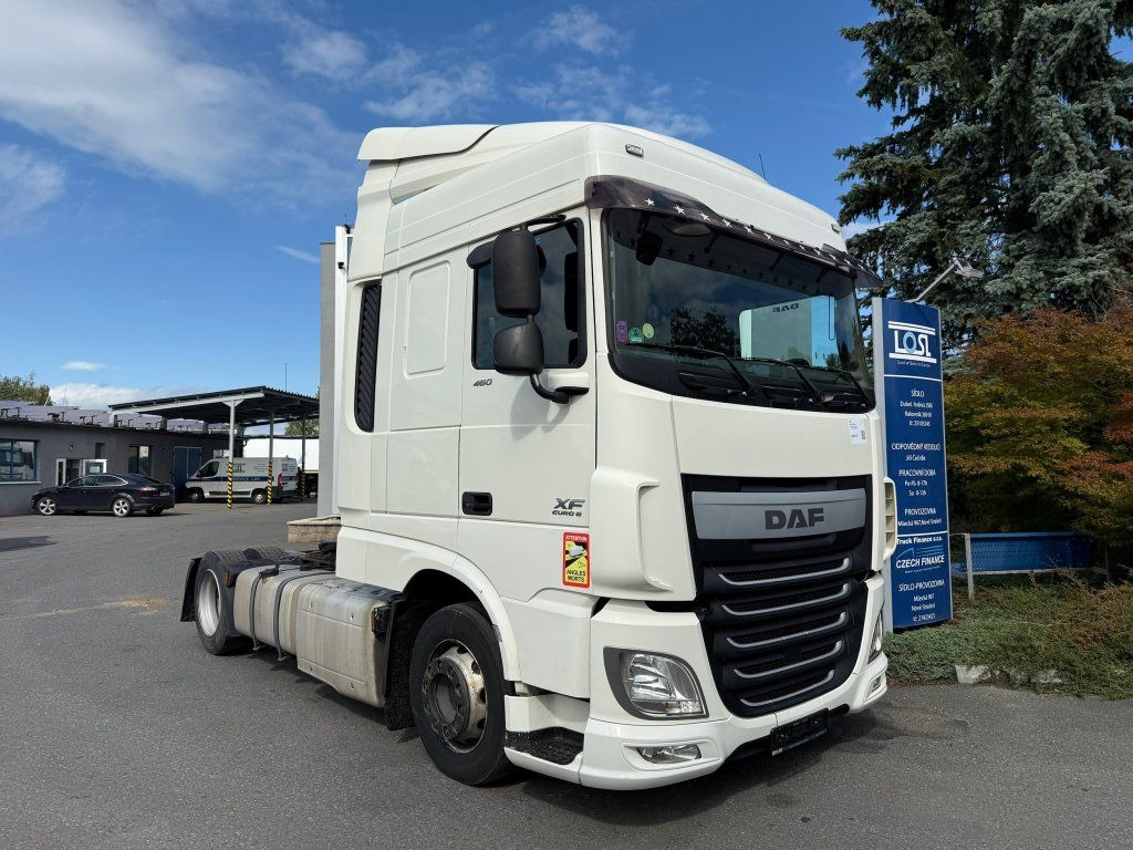 DAF XF460 EURO 6 MEGA/lowdeck - Cap tractor: Foto 2 DAF XF460 EURO 6 MEGA/lowdeck - Cap tractor: Foto 2