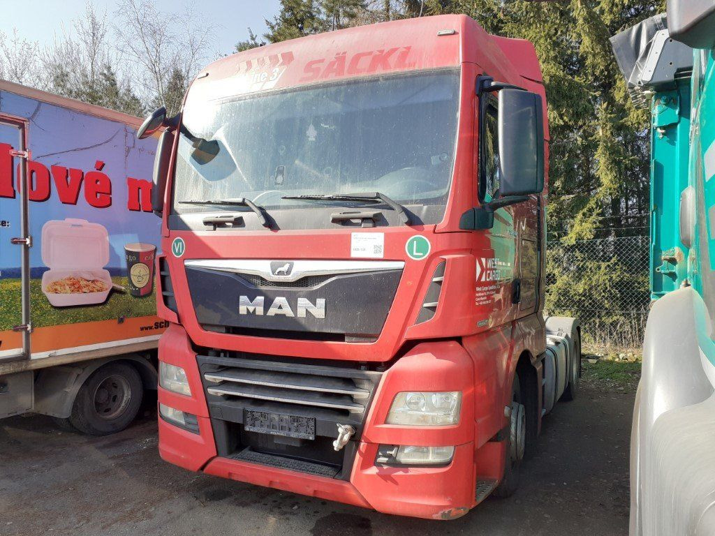 MAN TGX18.460 XLX Motorschaden/engine damage - Cap tractor: Foto 2 MAN TGX18.460 XLX Motorschaden/engine damage - Cap tractor: Foto 2