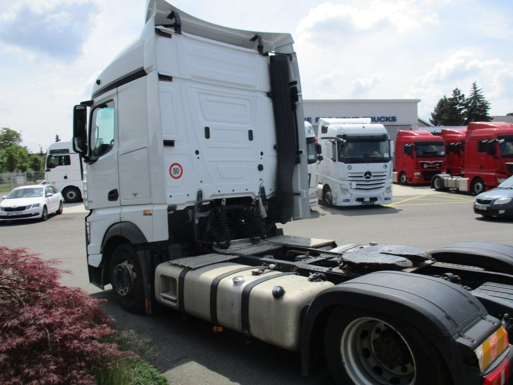 Mercedes-Benz 1845 Actros EURO 6 MEGA/lowdeck - Cap tractor: Foto 4 Mercedes-Benz 1845 Actros EURO 6 MEGA/lowdeck - Cap tractor: Foto 4