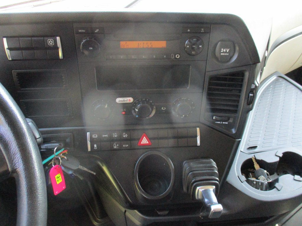 Cap tractor Mercedes-Benz 1845 Actros EURO 6 MEGA/lowdeck: Foto 18