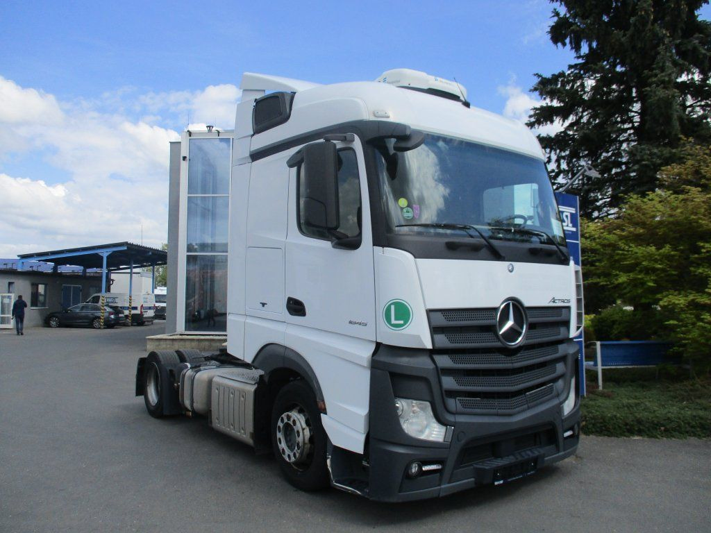 Mercedes-Benz 1845 Actros EURO 6 MEGA/lowdeck - Cap tractor: Foto 2 Mercedes-Benz 1845 Actros EURO 6 MEGA/lowdeck - Cap tractor: Foto 2