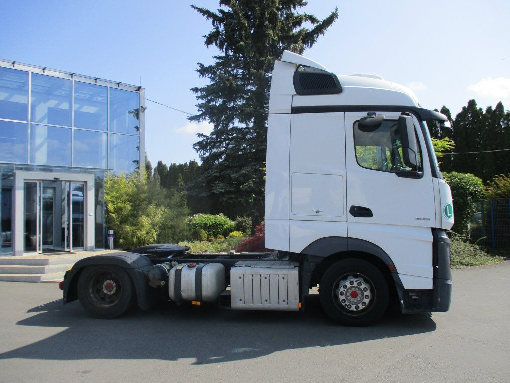 Mercedes-Benz 1845 Actros EURO 6 MEGA/lowdeck - Cap tractor: Foto 3 Mercedes-Benz 1845 Actros EURO 6 MEGA/lowdeck - Cap tractor: Foto 3