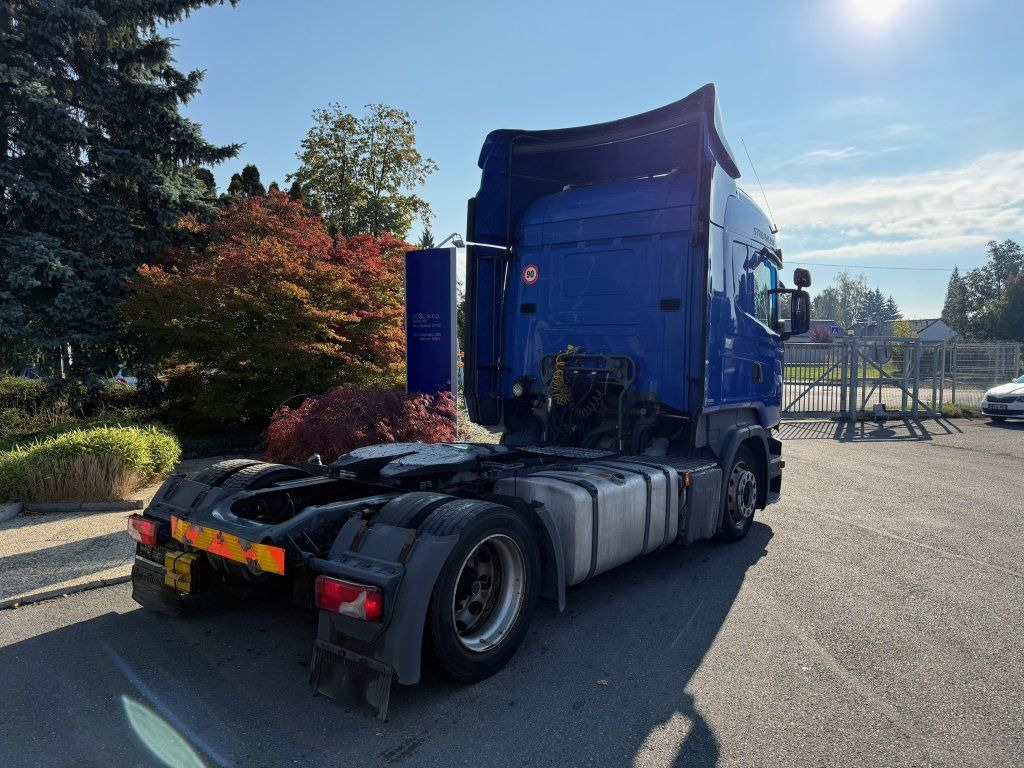 Scania R450 Highline EURO 6 MEGA/lowdeck - Cap tractor: Foto 4 Scania R450 Highline EURO 6 MEGA/lowdeck - Cap tractor: Foto 4