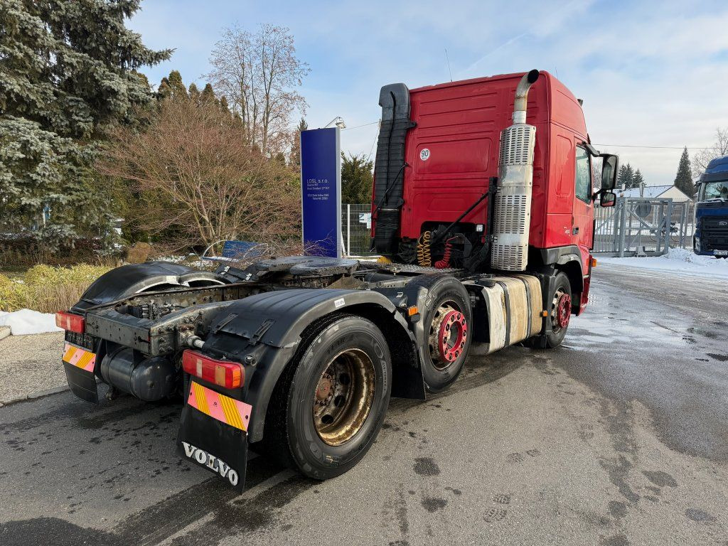 Volvo FM12.460 6x2 EURO 3 - Cap tractor: Foto 4 Volvo FM12.460 6x2 EURO 3 - Cap tractor: Foto 4