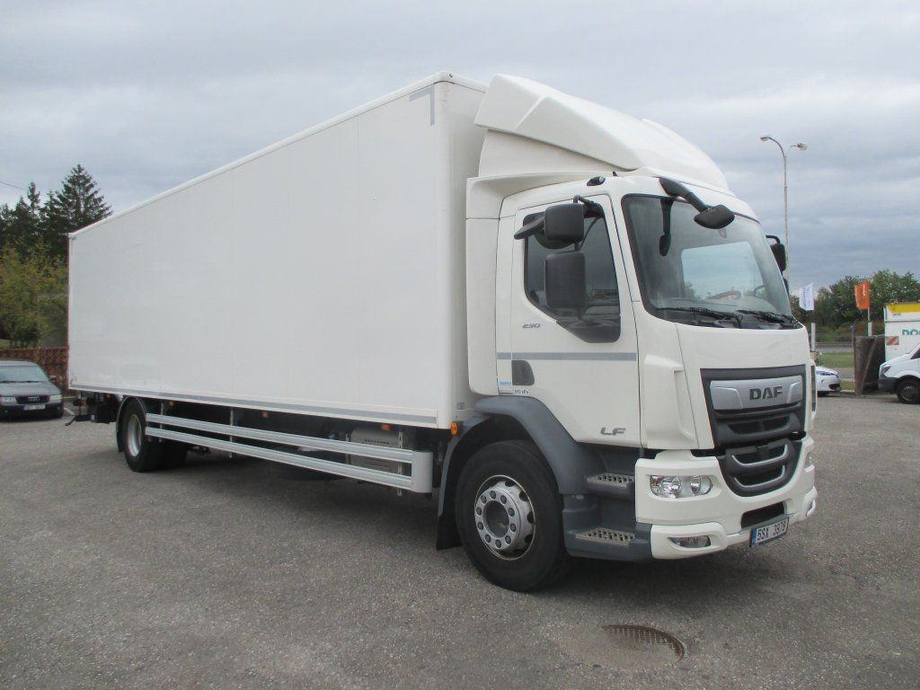 DAF 18.290 DAF 18.290 - Camion furgon: Foto 3 DAF 18.290 DAF 18.290 - Camion furgon: Foto 3