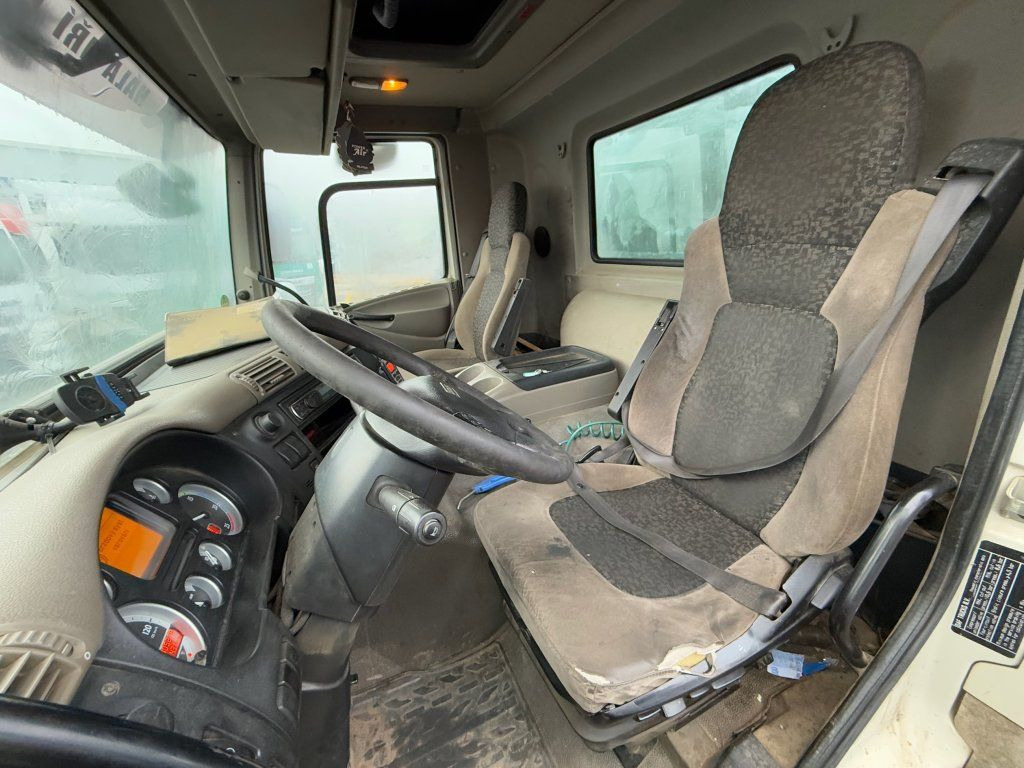 Leasing de  DAF CF85.460 8x4 S3 EURO 5 DAF CF85.460 8x4 S3 EURO 5: Foto 12