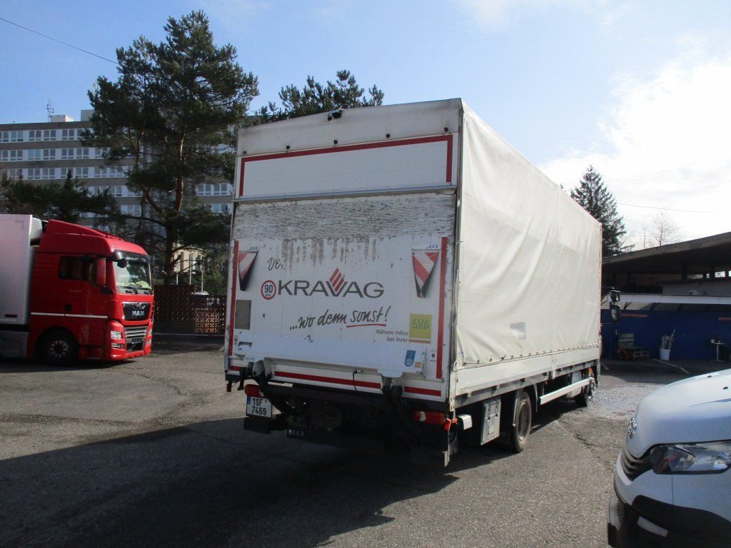 DAF LF 12.260 - Camion cu prelată: Foto 2 DAF LF 12.260 - Camion cu prelată: Foto 2