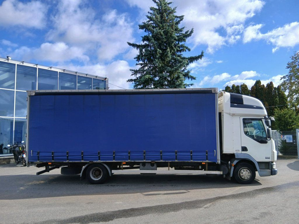 DAF LF45.220 EURO 4 - Camion cu prelată: Foto 3 DAF LF45.220 EURO 4 - Camion cu prelată: Foto 3
