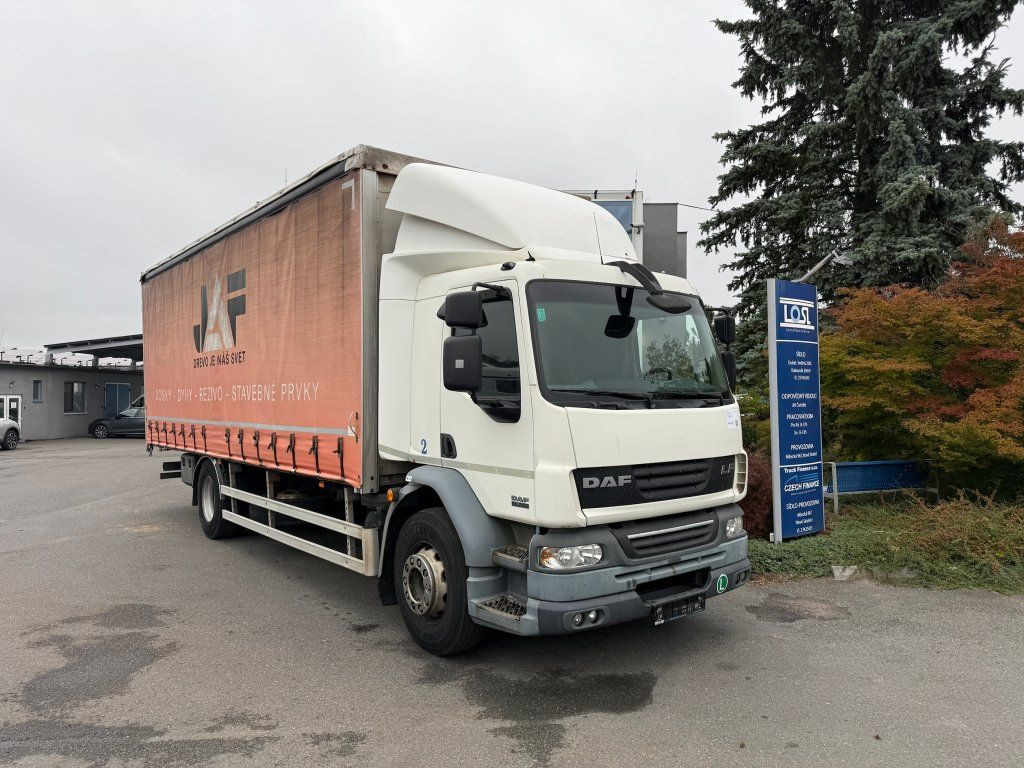 DAF LF55.250 EURO 4 - Camion cu prelată: Foto 2 DAF LF55.250 EURO 4 - Camion cu prelată: Foto 2