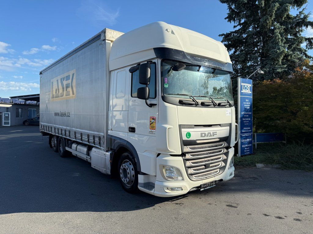 DAF XF440 EURO 6 6x2 - Camion cu prelată: Foto 2 DAF XF440 EURO 6 6x2 - Camion cu prelată: Foto 2