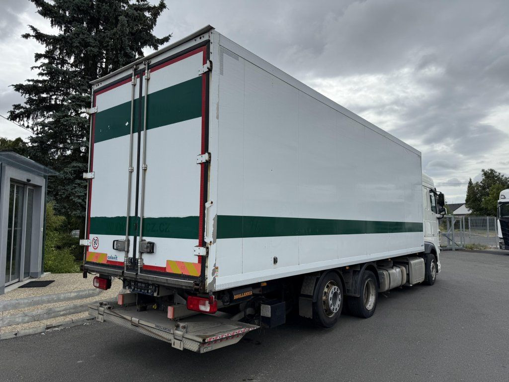 DAF XF460 6x2 EURO 6 - Camion furgon: Foto 4 DAF XF460 6x2 EURO 6 - Camion furgon: Foto 4