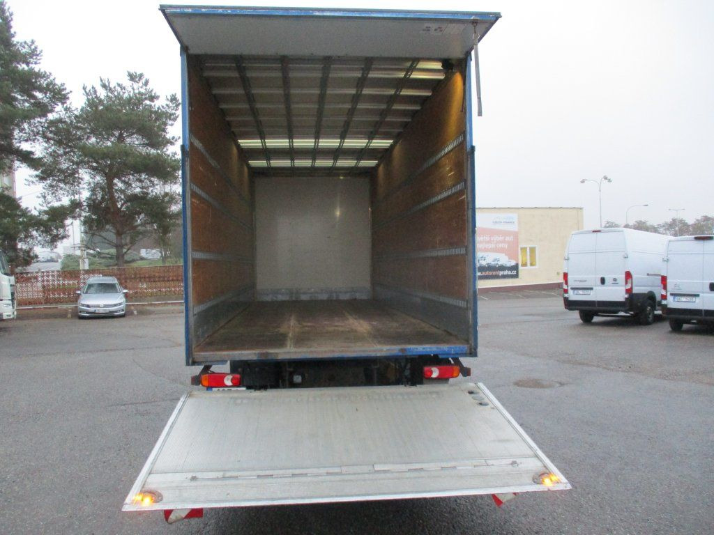 Iveco 120E25 mit LBW - Camion furgon: Foto 4 Iveco 120E25 mit LBW - Camion furgon: Foto 4