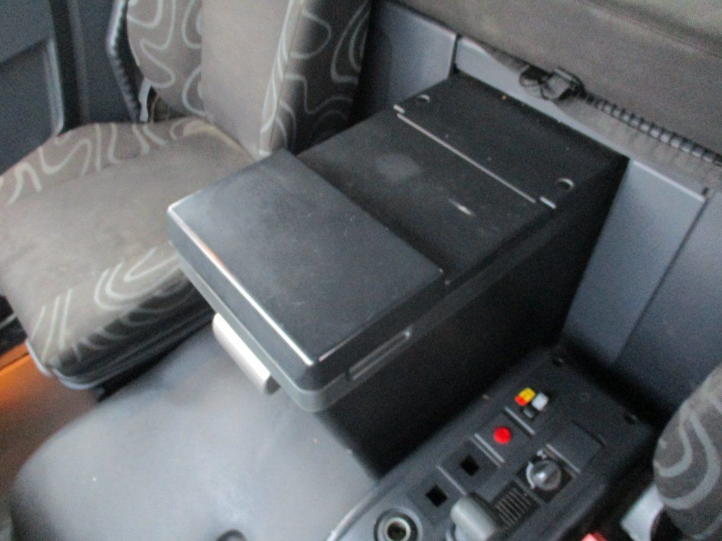 Camion cu cârlig Iveco  140E22: Foto 16