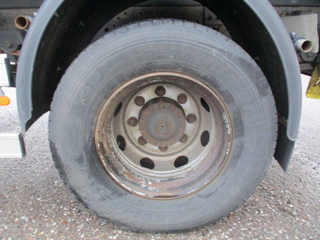 Camion cu cârlig Iveco  140E22: Foto 19